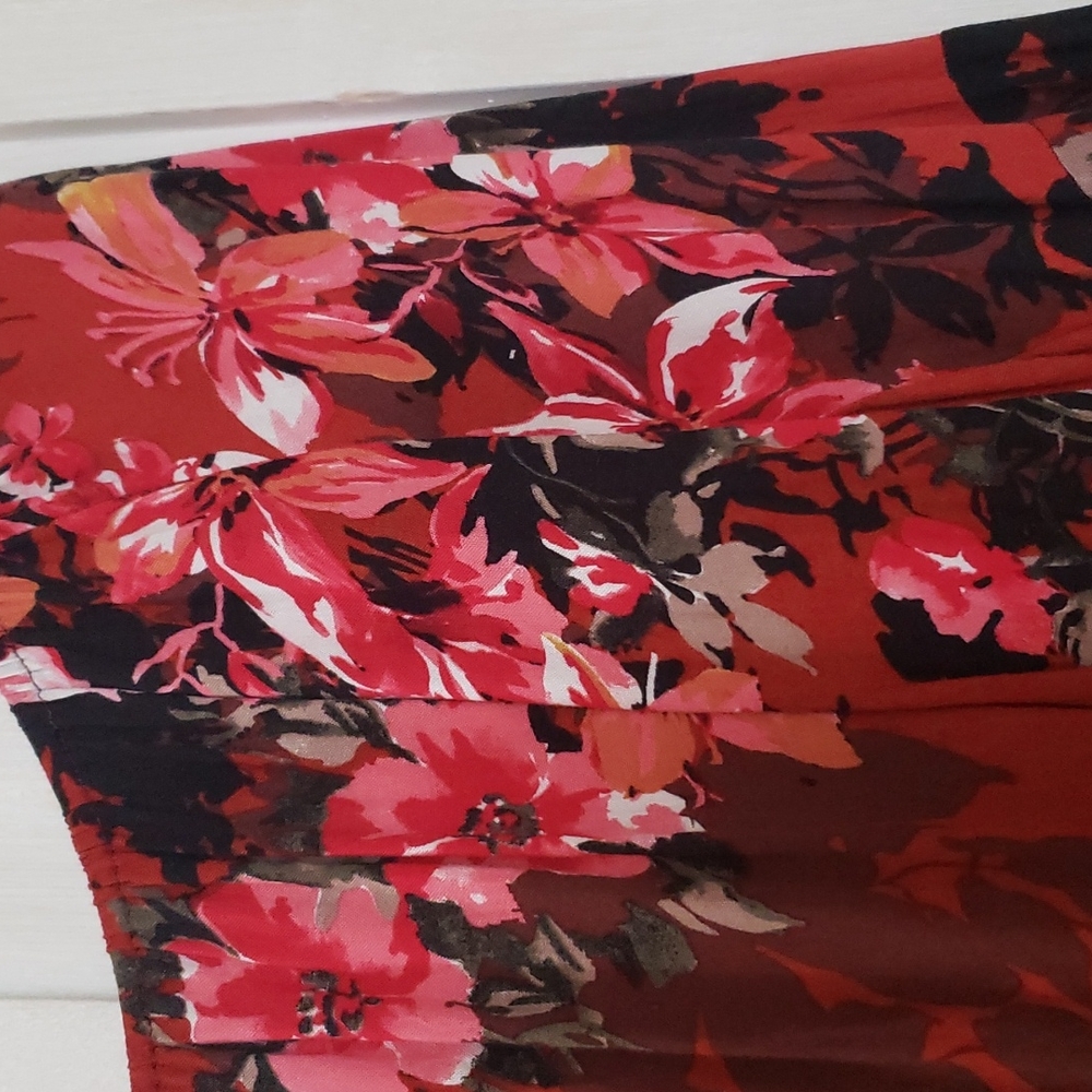 Unique Spectrum Blouse - Picture 3 of 5